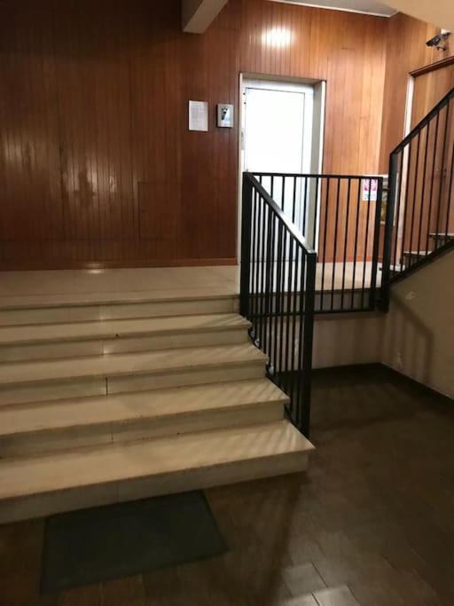 3 Fermate Dal Colosseo - Casa Vacanze Elena - 50 M Da Metro Garbatella Рим Экстерьер фото