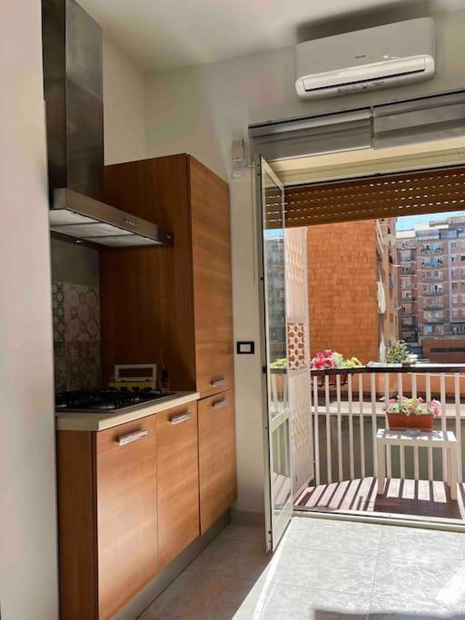 3 Fermate Dal Colosseo - Casa Vacanze Elena - 50 M Da Metro Garbatella Рим Экстерьер фото