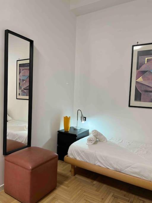 3 Fermate Dal Colosseo - Casa Vacanze Elena - 50 M Da Metro Garbatella Рим Экстерьер фото