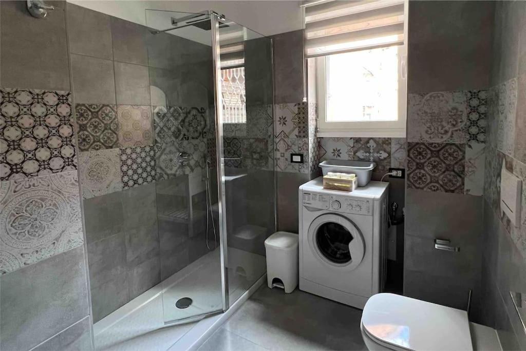 3 Fermate Dal Colosseo - Casa Vacanze Elena - 50 M Da Metro Garbatella Рим Экстерьер фото
